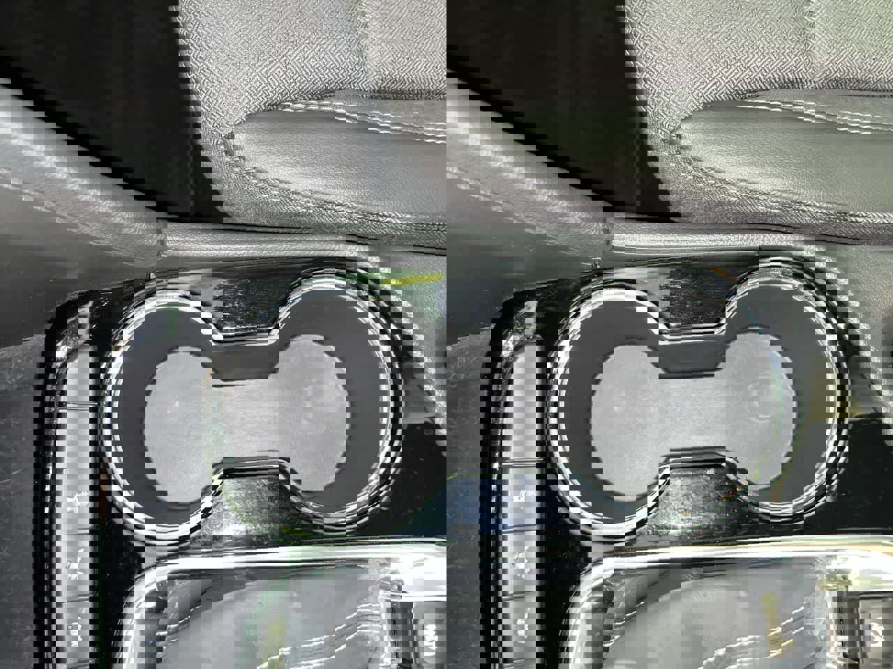 Used 2023 Buick Encore GX Select w/ Sport Touring Package AWD/4WD image 21