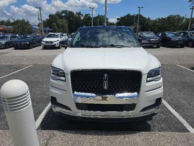 Used 2023 Lincoln Navigator L Black Label AWD/4WD image 2
