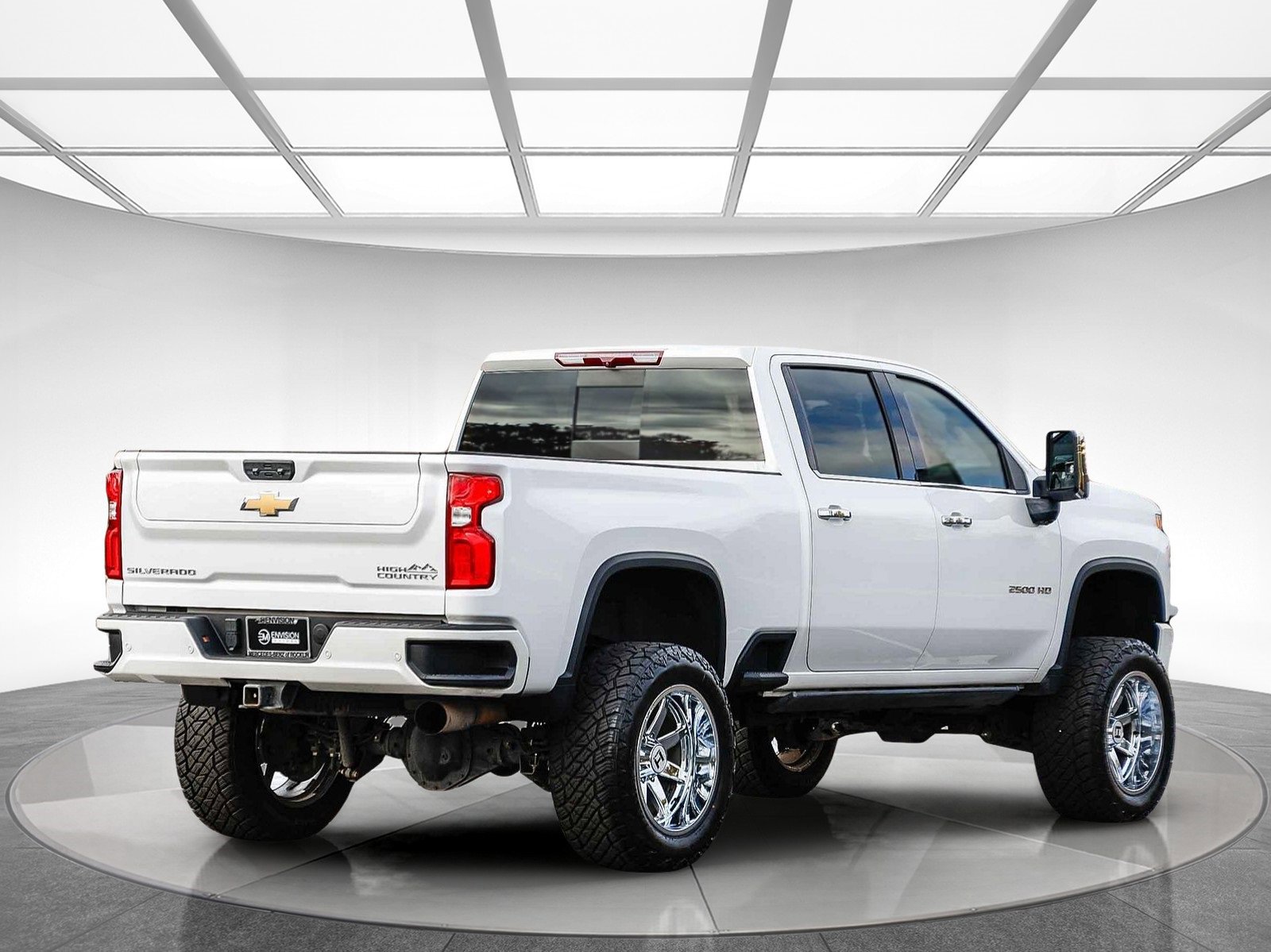 Used 2022 Chevrolet Silverado 2500 High Country w/ Safety Package II image 4