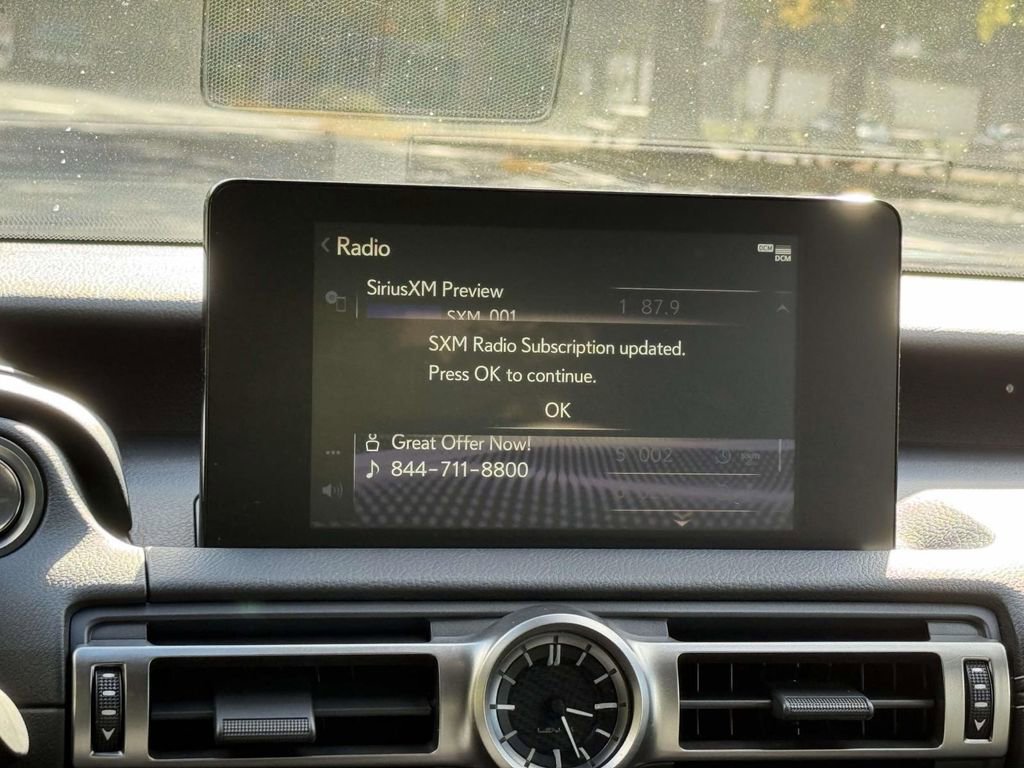 Used 2022 Lexus IS 300 AWD image 10