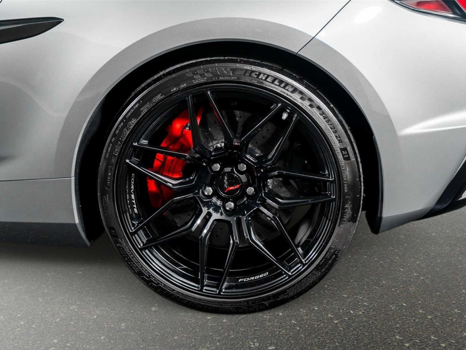 Used 2023 Chevrolet Corvette Z06 w/ Z07 Performance Package RWD image 18