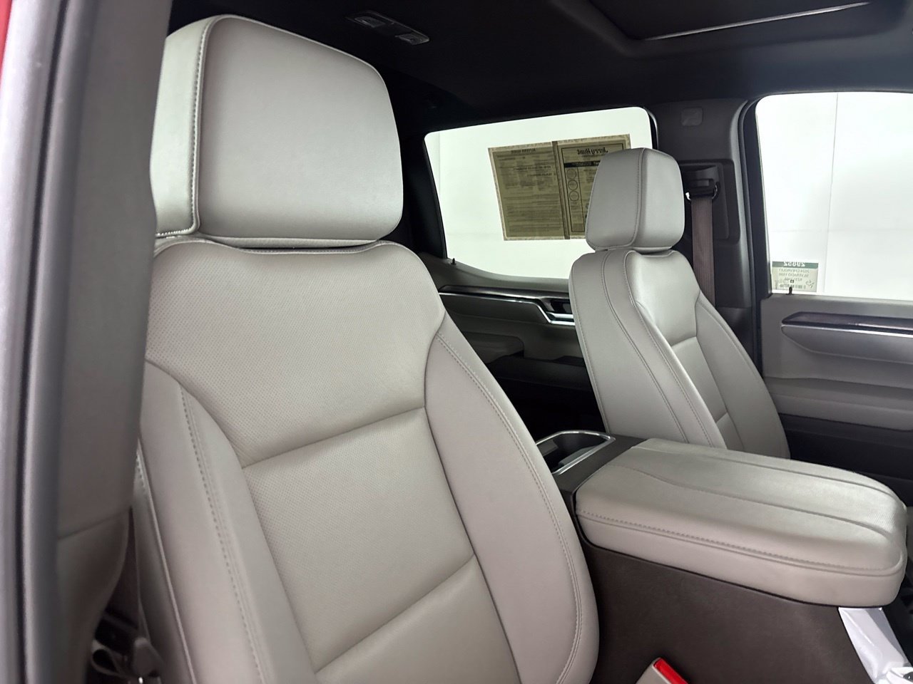 Used 2024 Chevrolet Silverado 1500 LTZ w/ LTZ Premium Package AWD/4WD image 32