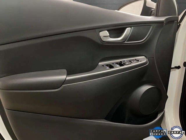 Used 2023 Hyundai Kona SE w/ Cargo Package image 29