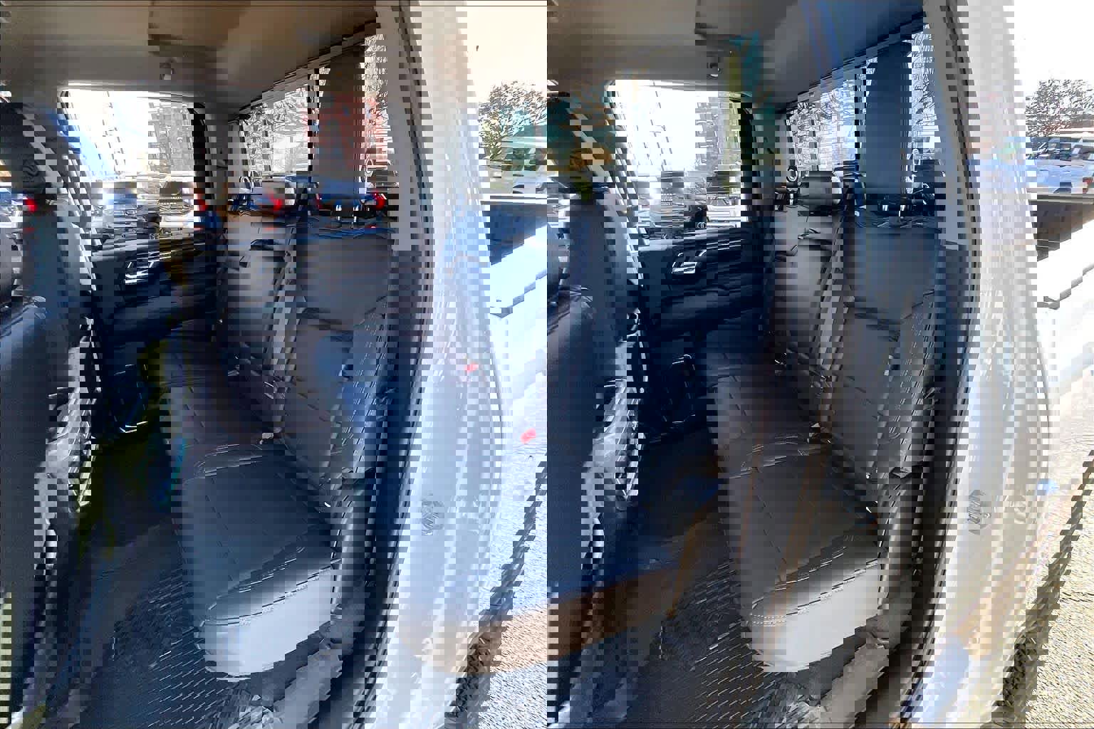 Used 2024 GMC Sierra 2500 SLT w/ SLT Premium Package image 42