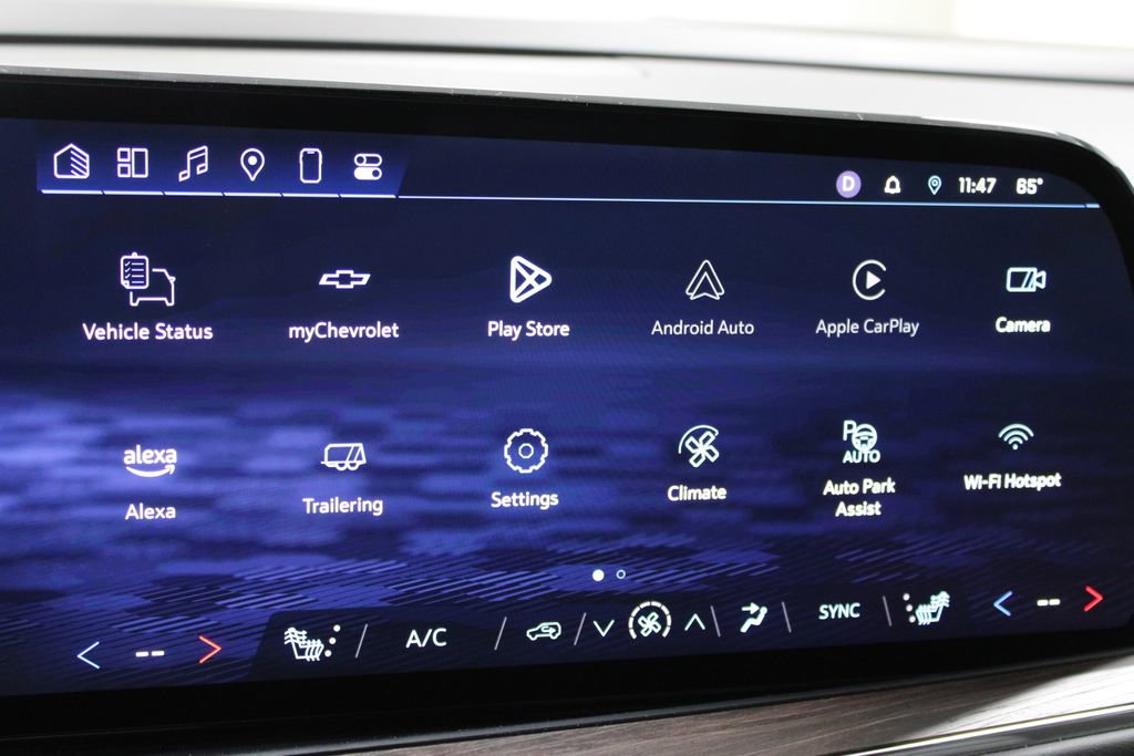 Used 2025 Chevrolet Suburban LT image 46