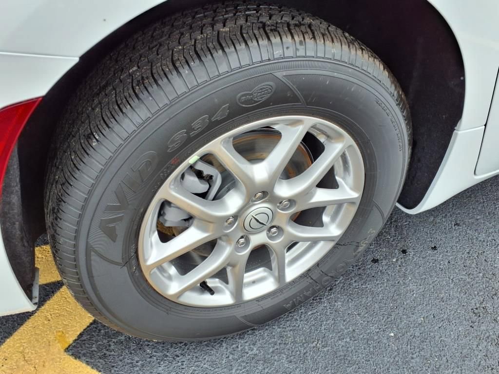 New 2026 Chrysler Voyager LX image 6