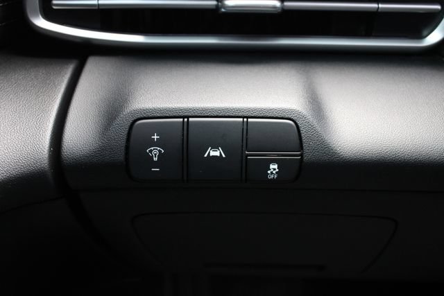 Used 2023 Hyundai Elantra Limited FWD image 10