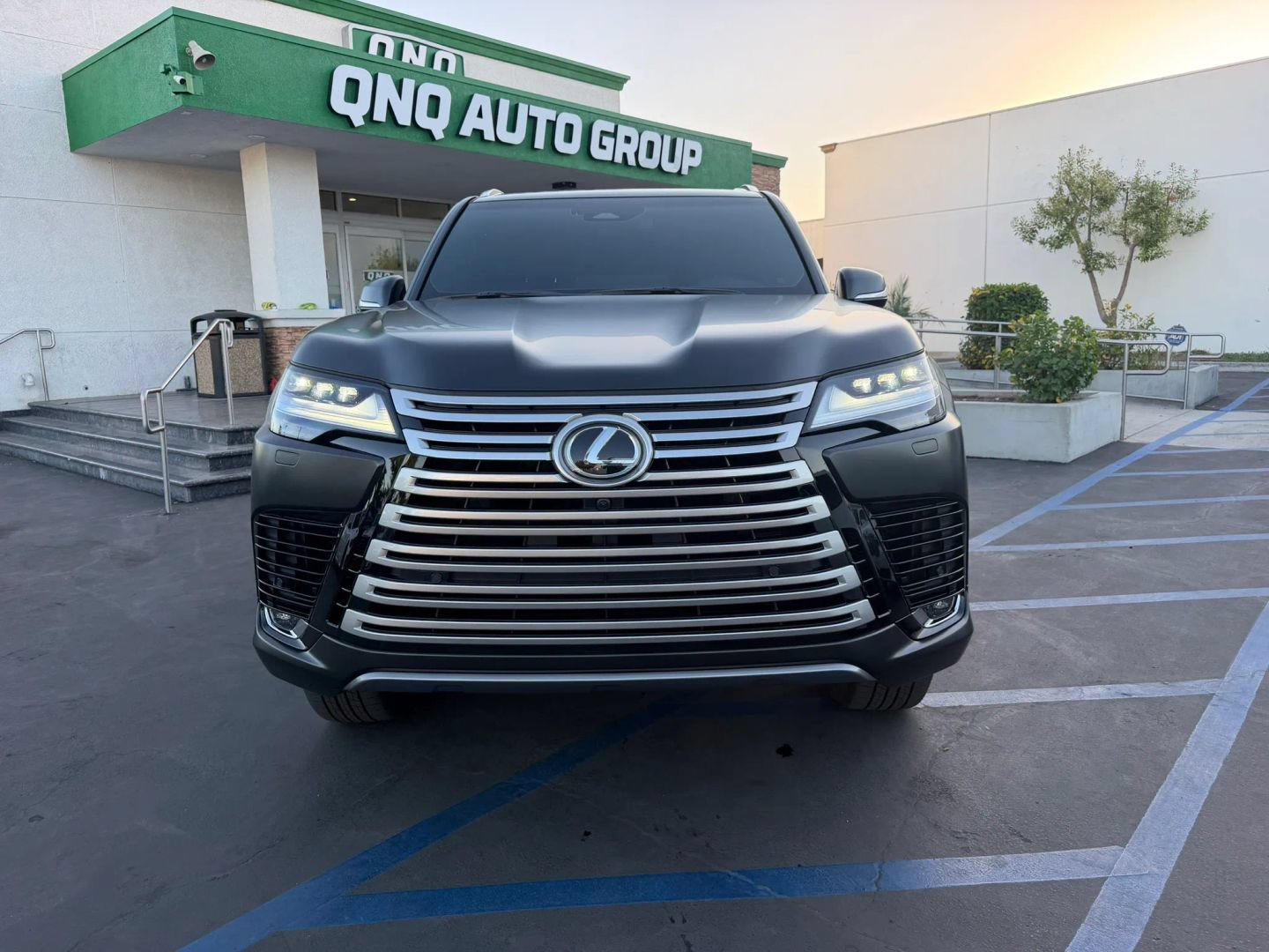 Used 2026 Lexus LX 700h Luxury w/ Accessory Package (Z1) AWD/4WD image 2