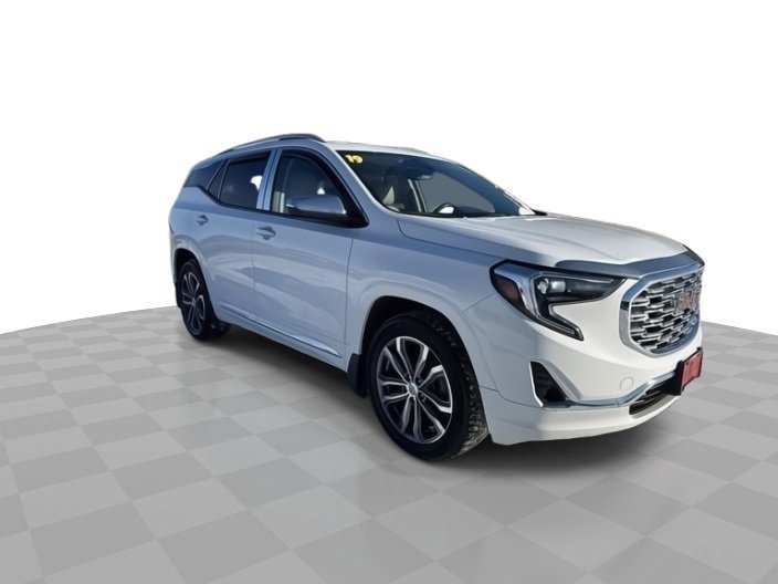 Certified 2019 GMC Terrain Denali w/ Driver Alert Package II image 2