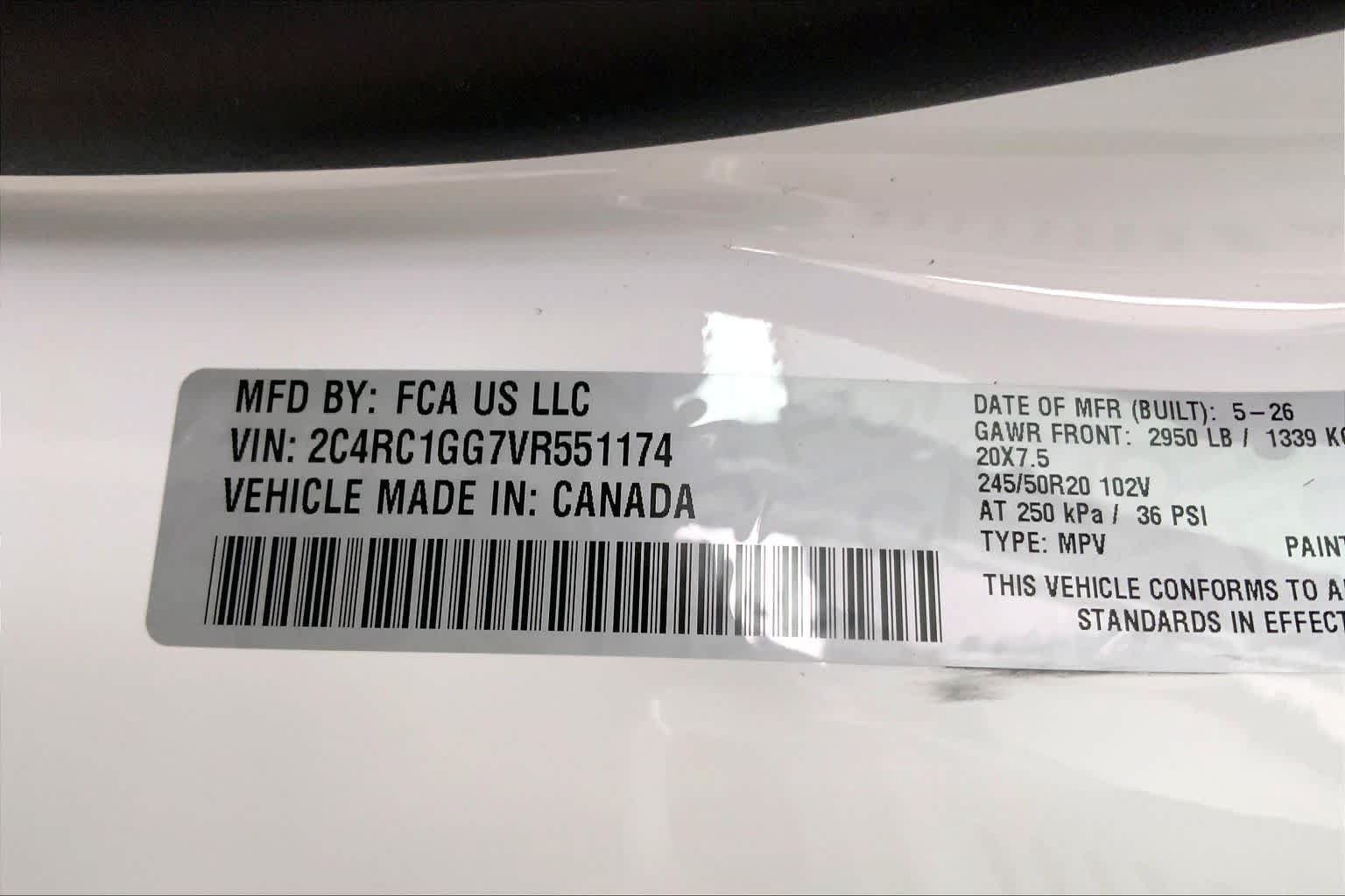 New 2027 Chrysler Pacifica Limited FWD image 18