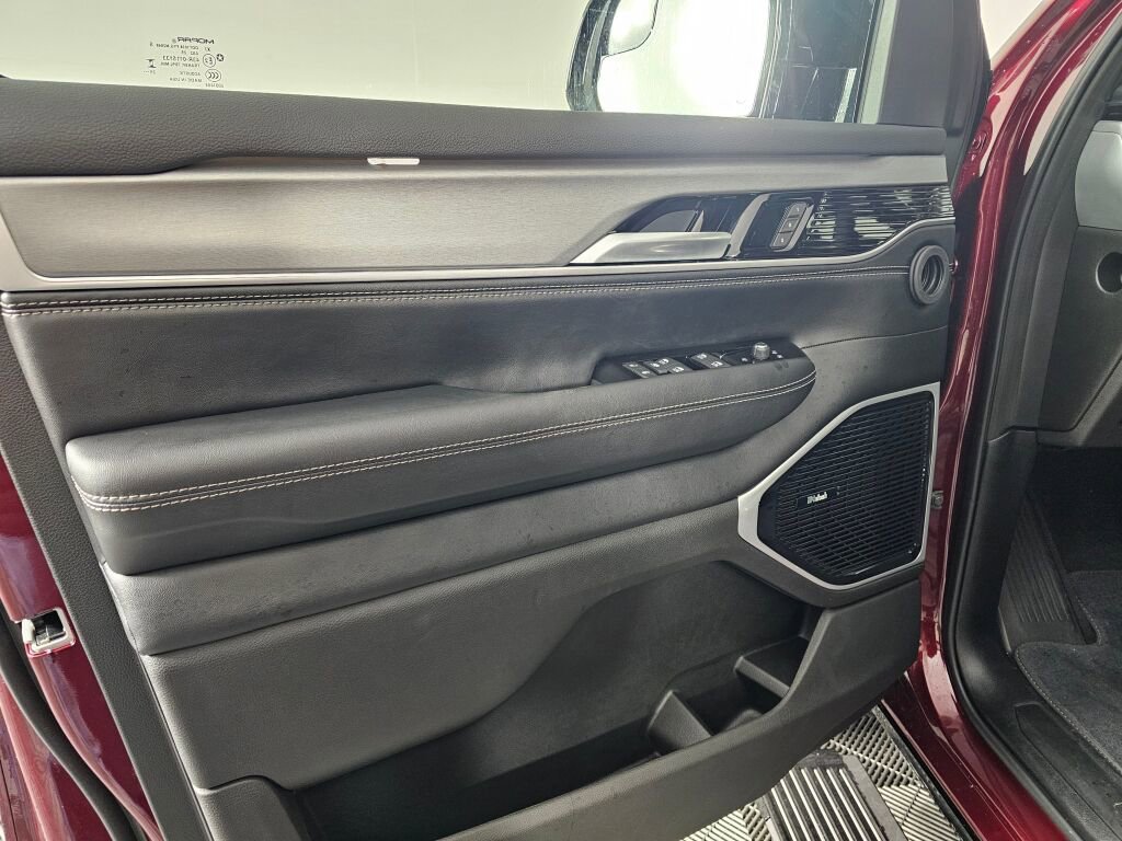 New 2026 Jeep Grand Wagoneer Limited AWD/4WD image 20