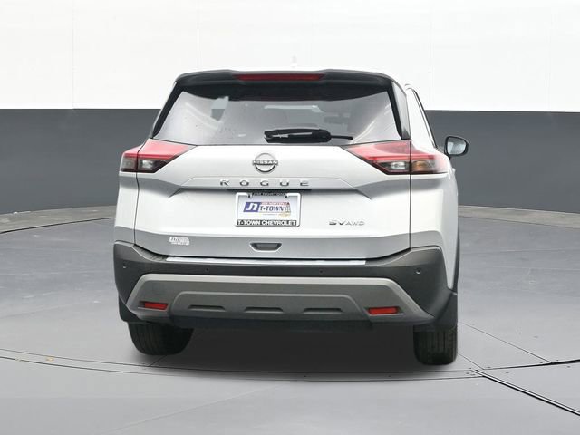 Used 2023 Nissan Rogue SV image 12