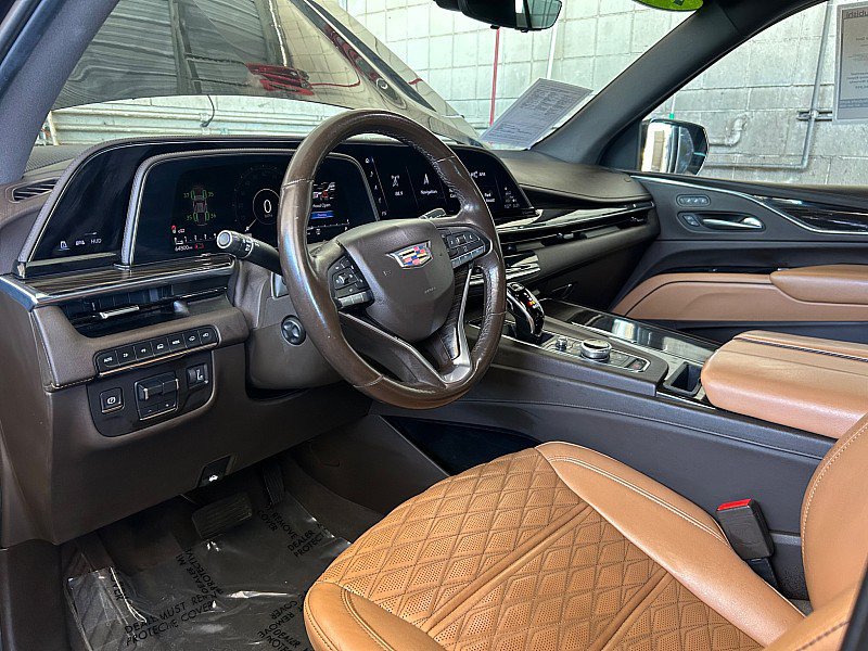 Used 2021 Cadillac Escalade Sport w/ Driver Assist Tech Package AWD/4WD image 18