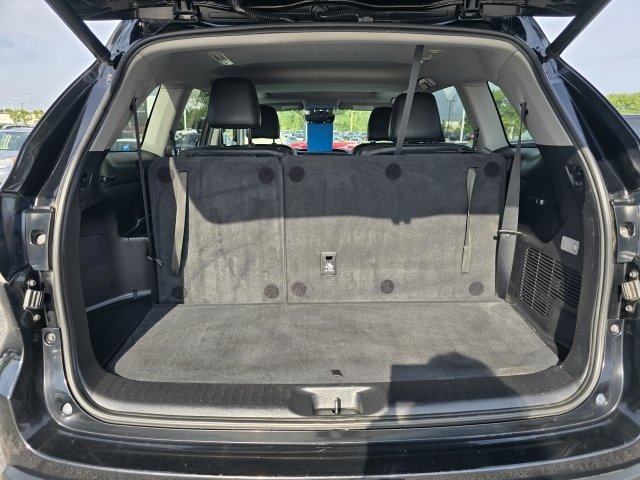 Used 2019 Toyota Highlander XLE AWD/4WD image 13