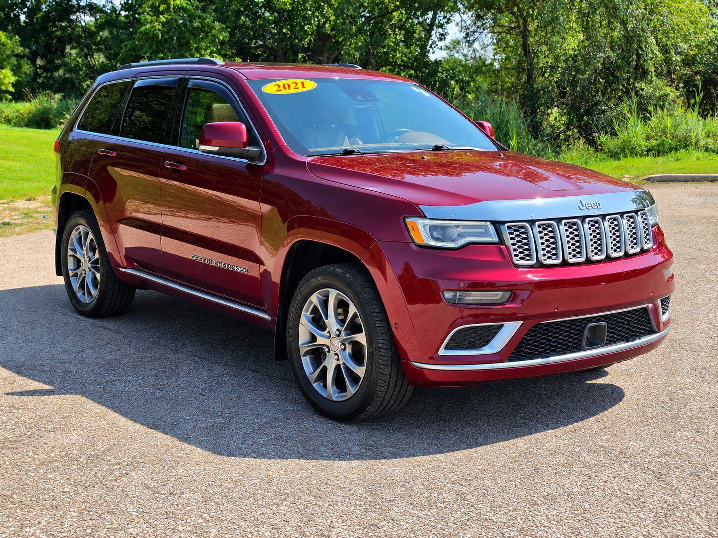 Used 2021 Jeep Grand Cherokee Summit w/ Platinum Series Group AWD/4WD image 11