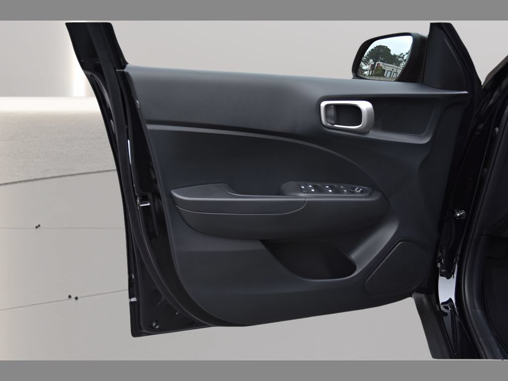 New 2026 Hyundai Venue SEL FWD image 16