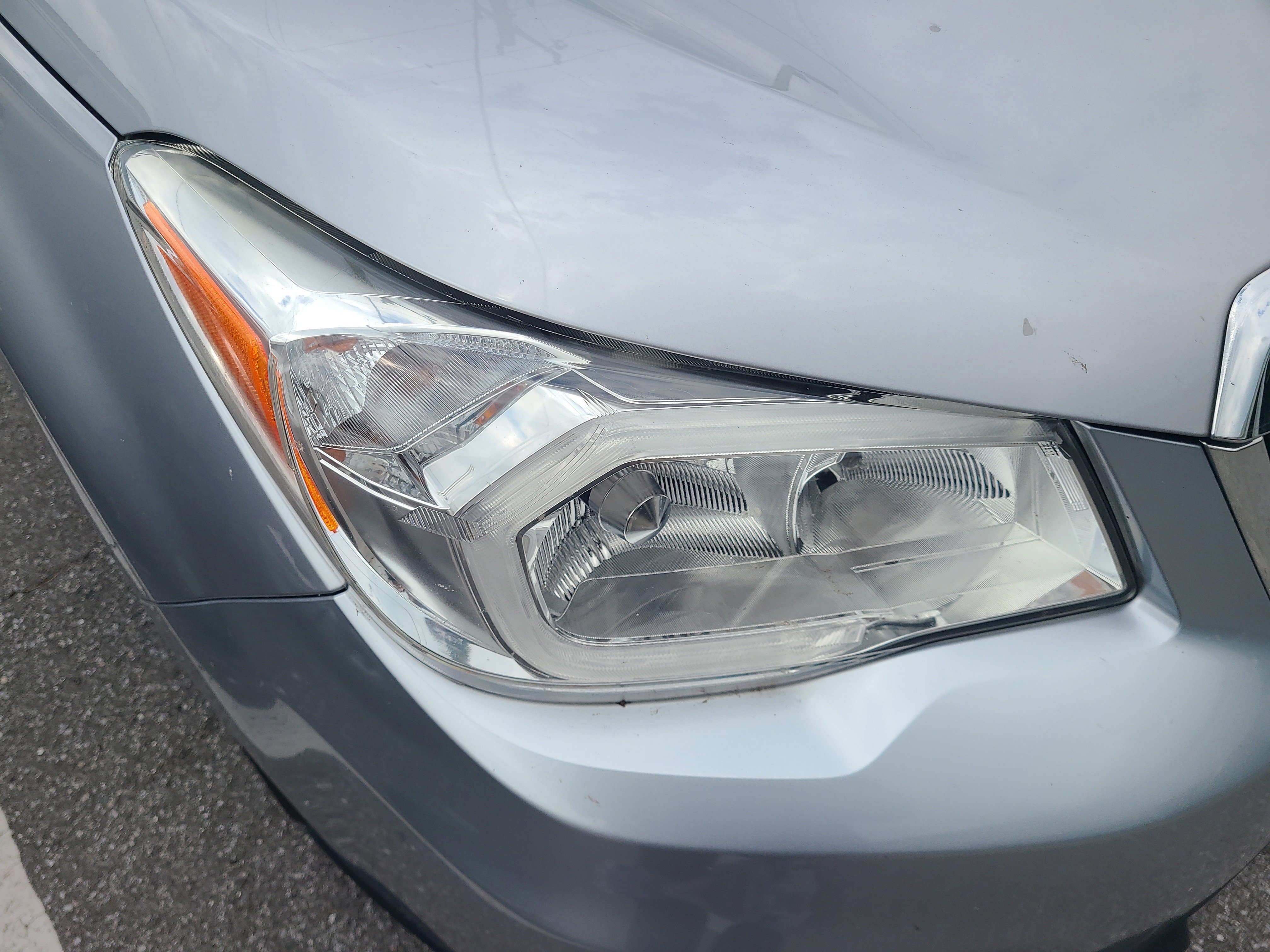 Used 2016 Subaru Forester 2.5i Touring w/ Eyesight & Navigation System AWD/4WD image 5
