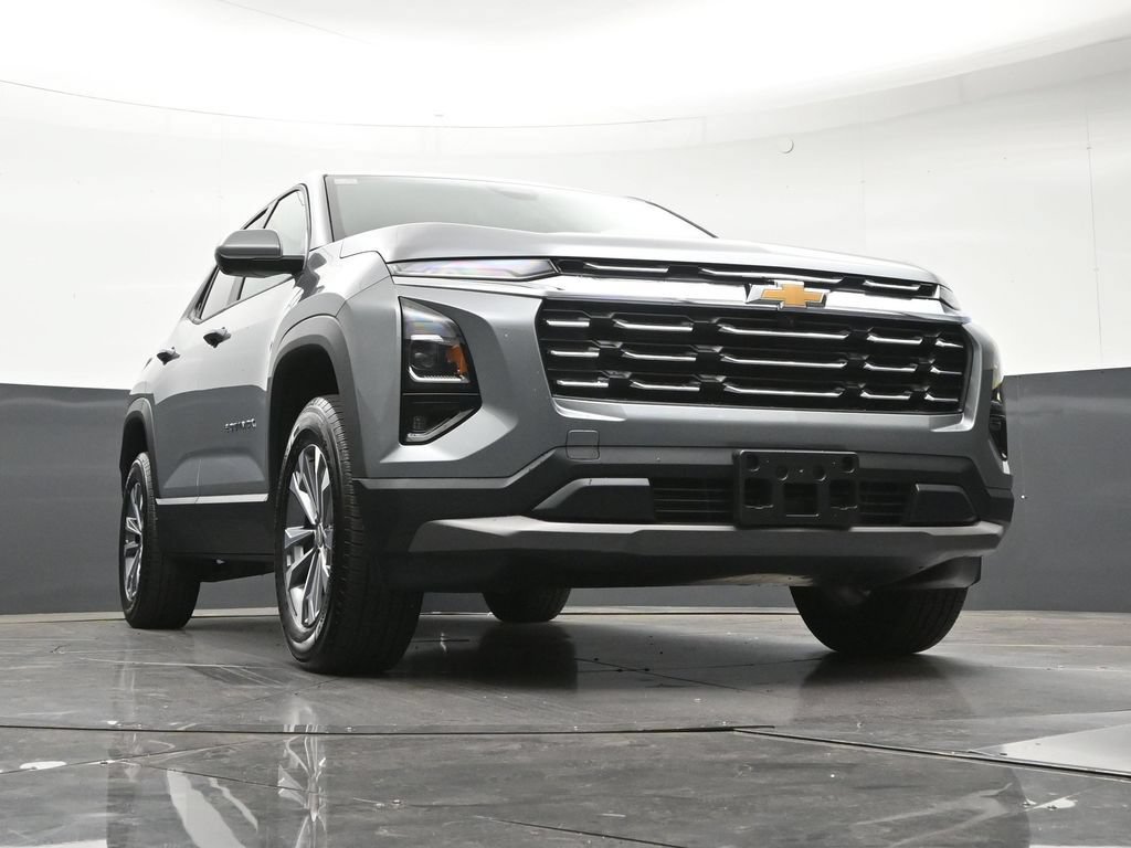 Used 2026 Chevrolet Equinox LT w/ Safety and Technology Package FWD image 30