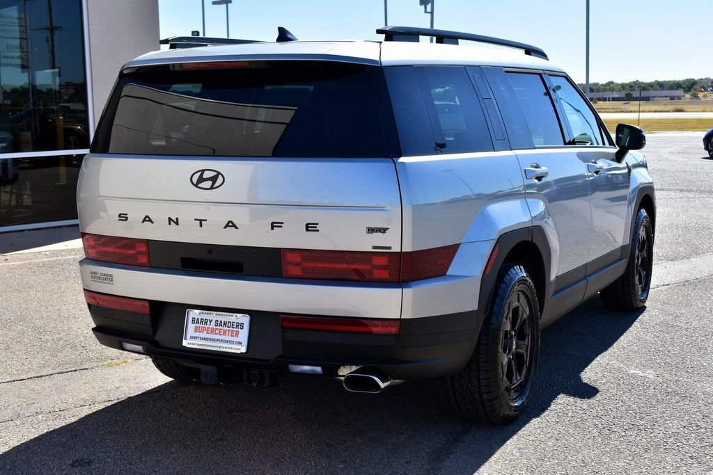 Used 2025 Hyundai Santa Fe XRT w/ Tow & Go Package AWD/4WD image 2