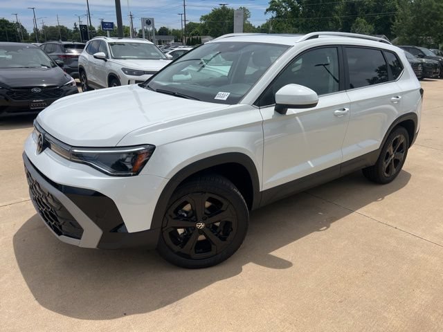 New 2026 Volkswagen Taos SEL AWD/4WD image 3