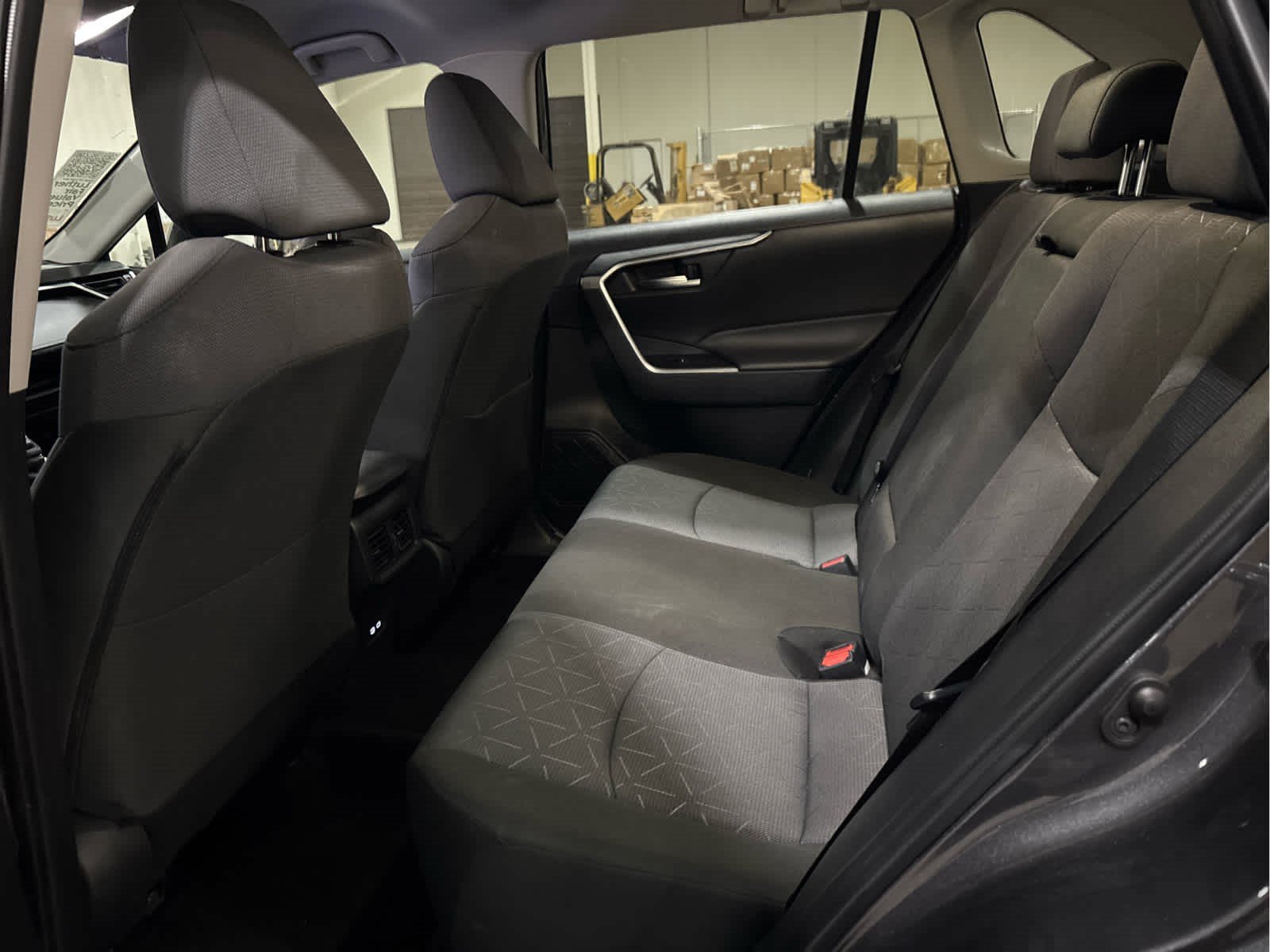 Used 2025 Toyota RAV4 XLE AWD/4WD image 8
