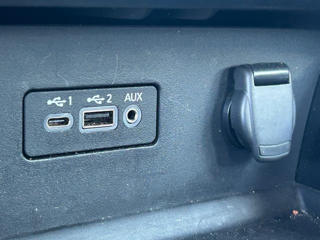 Used 2024 Nissan Altima 2.5 SV FWD image 16