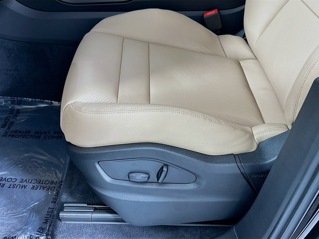 New 2026 Porsche Cayenne AWD/4WD image 22