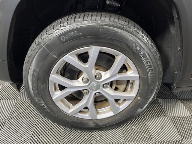 Used 2021 Jeep Grand Cherokee L Limited image 10