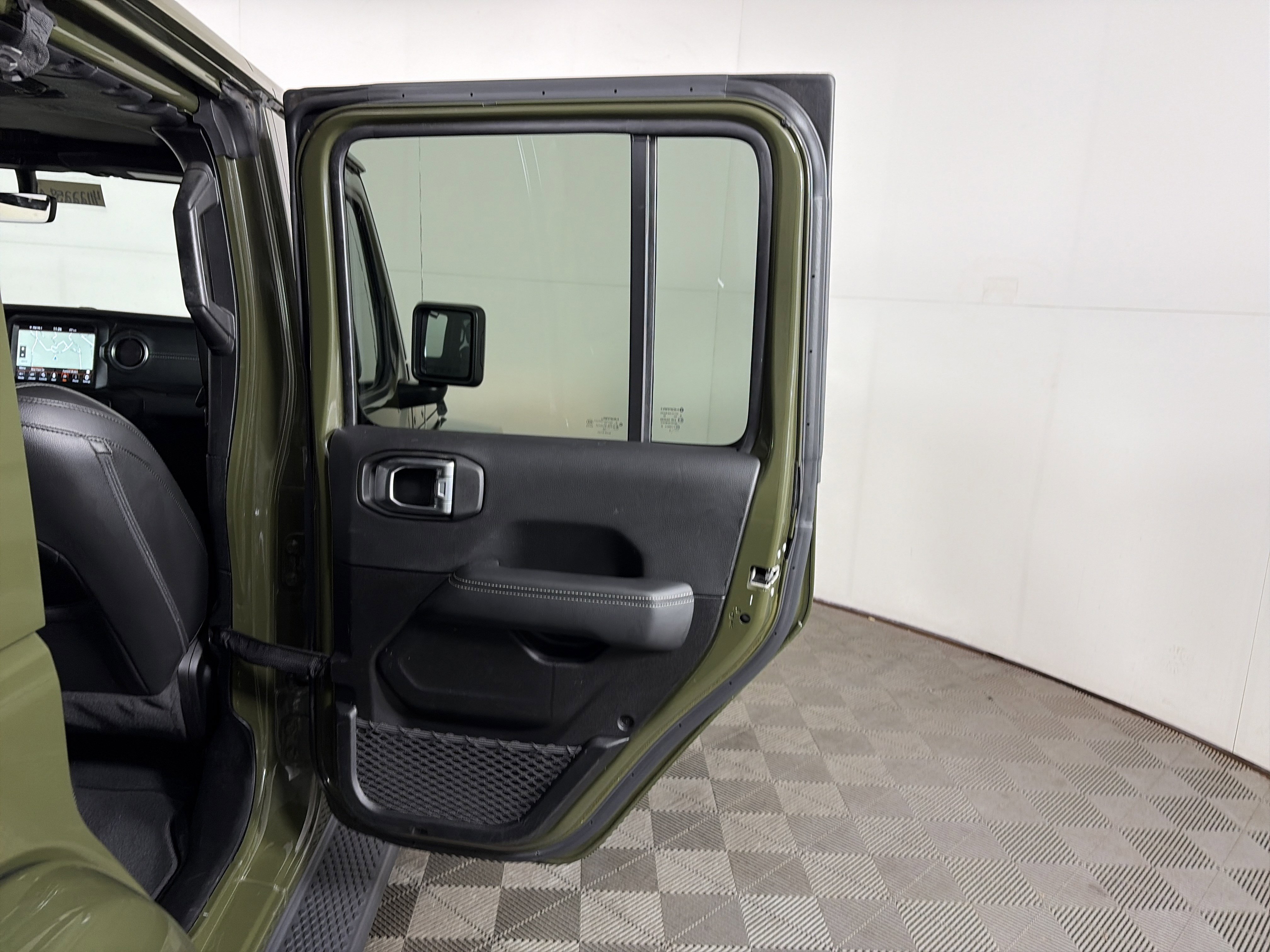 Used 2022 Jeep Wrangler Unlimited Sahara w/ Cold Weather Group image 36