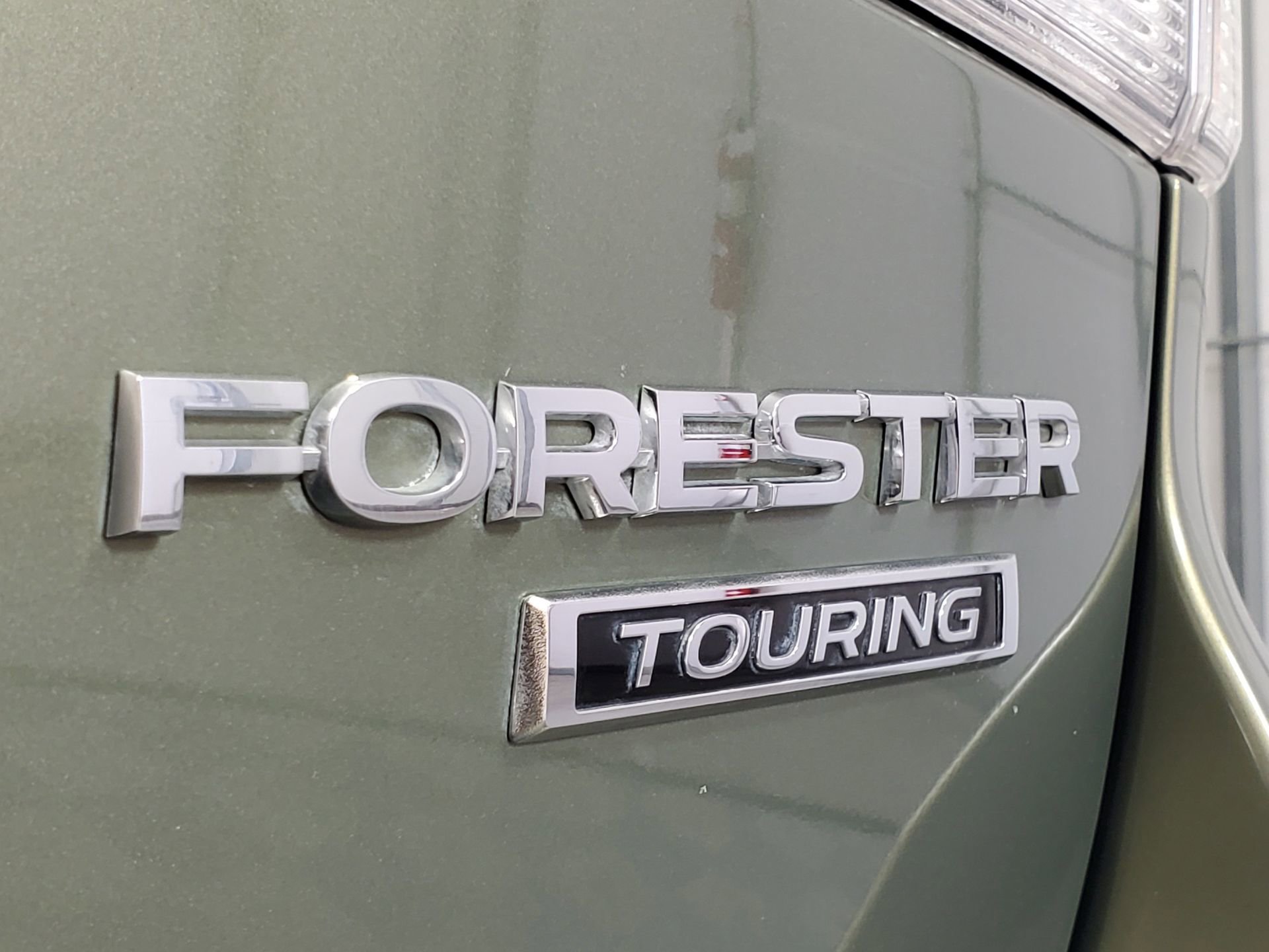 Used 2020 Subaru Forester Touring w/ Popular Package #2 image 8