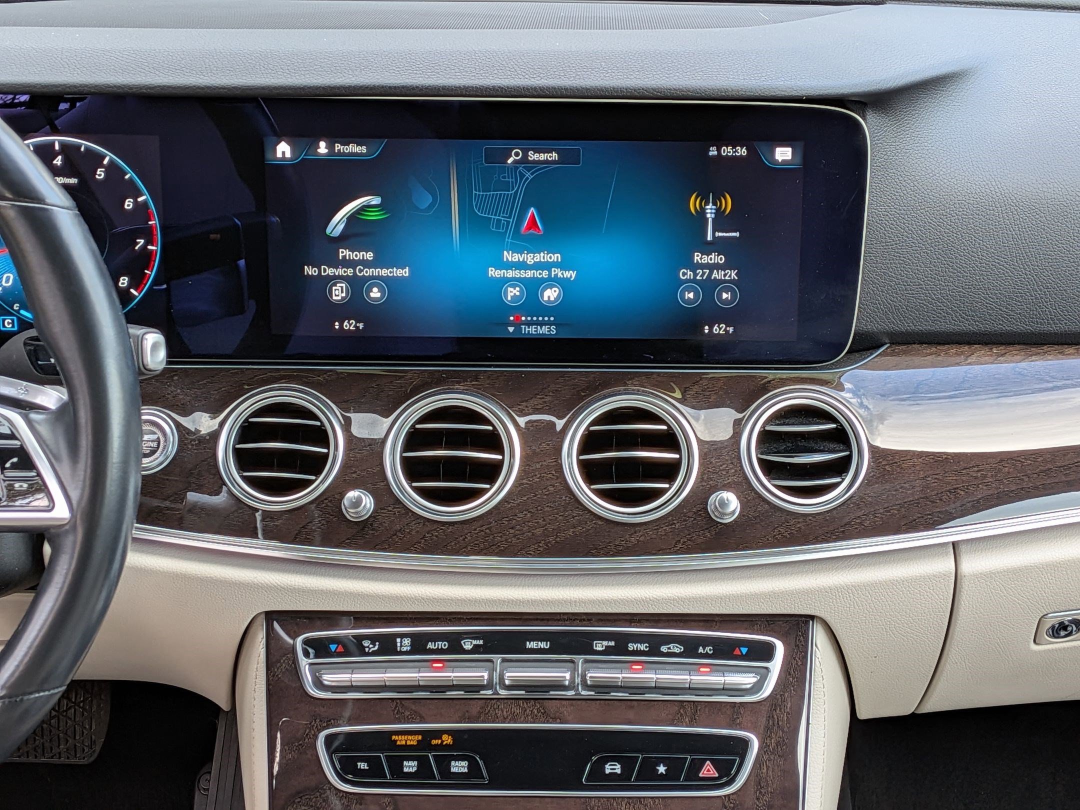 Used 2021 Mercedes-Benz E 350 Sedan image 32