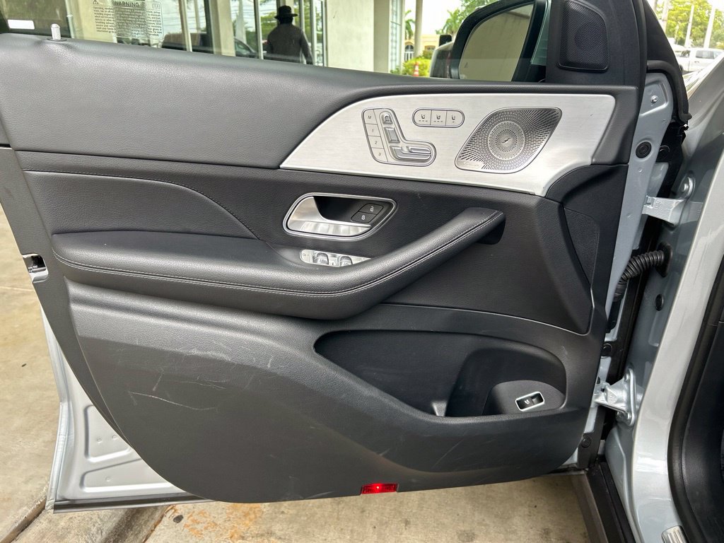 Used 2025 Mercedes-Benz GLE 350 4MATIC image 40