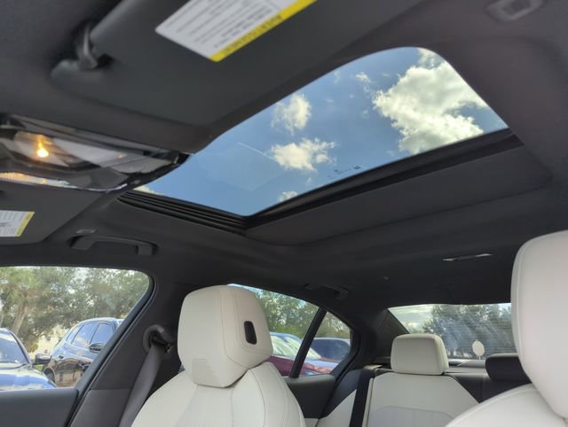 New 2026 BMW 530i w/ Premium Package image 19