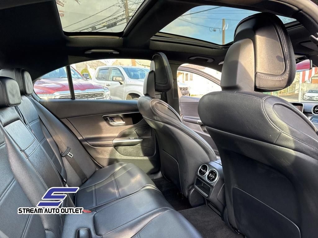 Used 2025 Mercedes-Benz C 300 4MATIC Sedan image 37