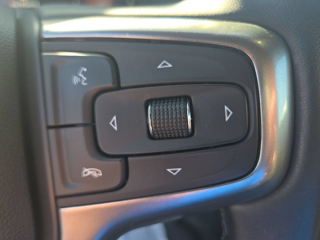Used 2024 Chevrolet Silverado 1500 LT w/ Safety Package AWD/4WD image 28