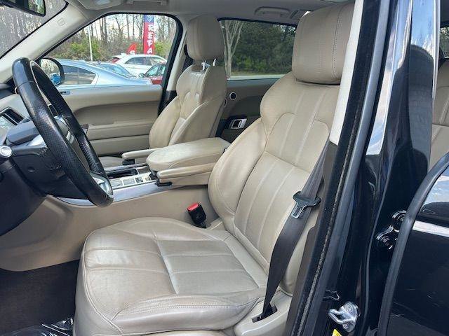 Used 2016 Land Rover Range Rover Sport SE image 15