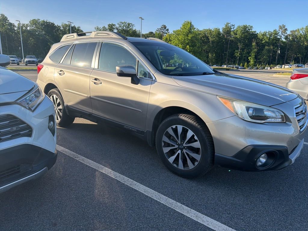 Used 2016 Subaru Outback 2.5i Limited AWD/4WD image 7