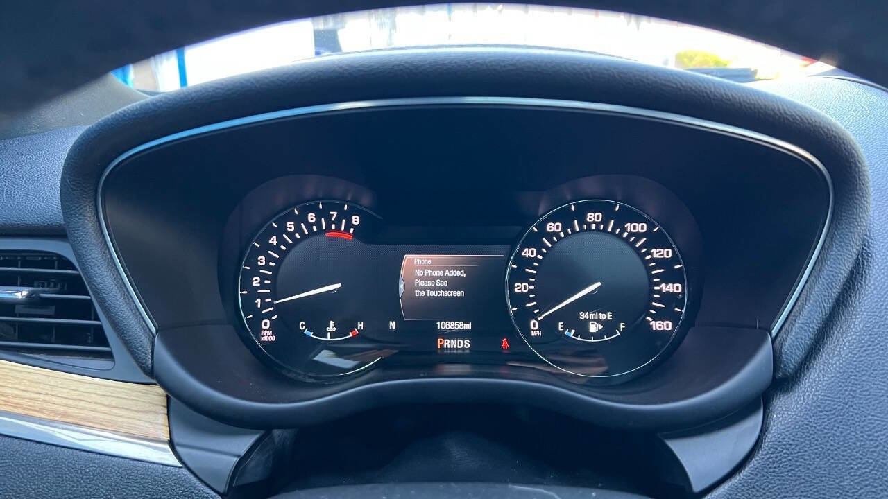 Used 2015 Lincoln MKC FWD w/ Equipment Group 101A Select image 11