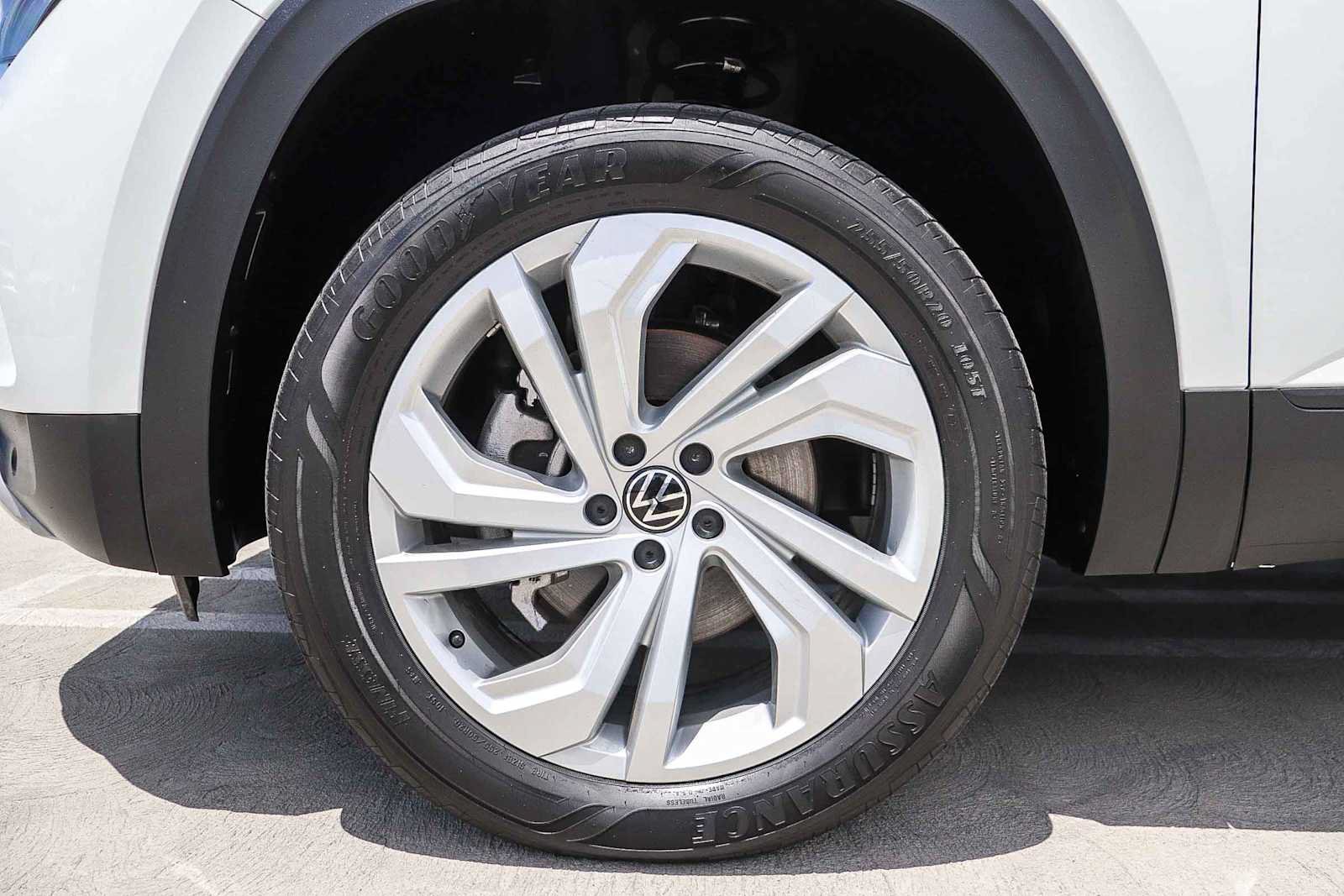 Used 2022 Volkswagen Atlas SE FWD image 11