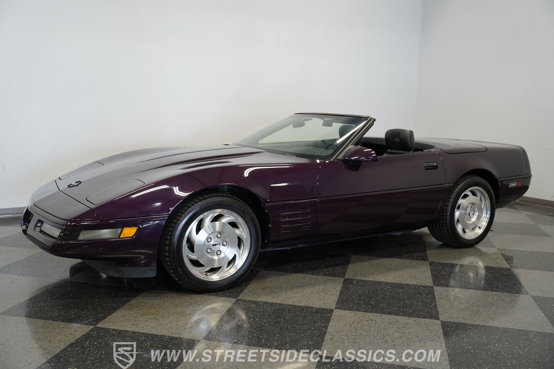 Used 1993 Chevrolet Corvette Convertible image 6