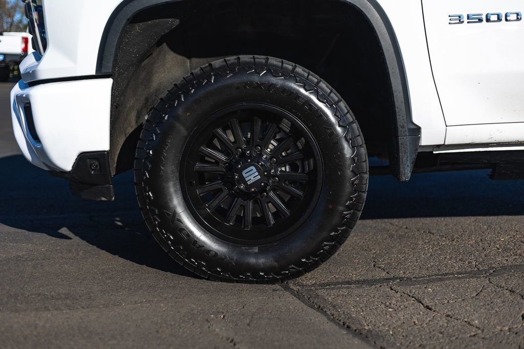 Used 2024 Chevrolet Silverado 3500 LT image 14