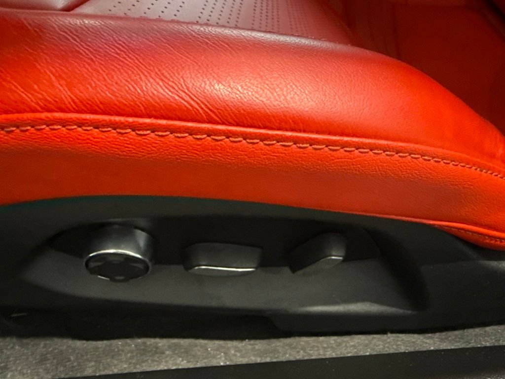 Used 2025 Chevrolet Corvette Stingray Preferred Cpe w/ Z51 Performance Package RWD image 16