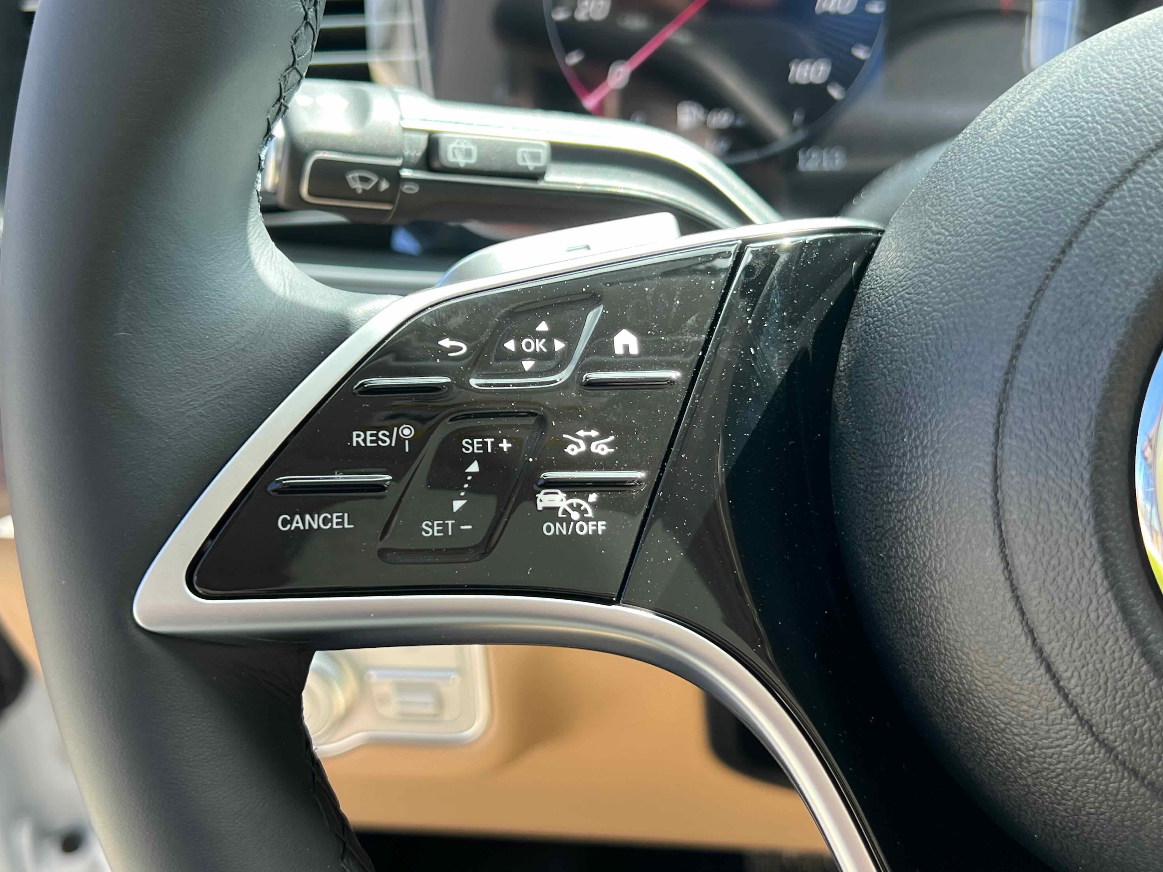 New 2026 Mercedes-Benz GLE 450 4MATIC image 35