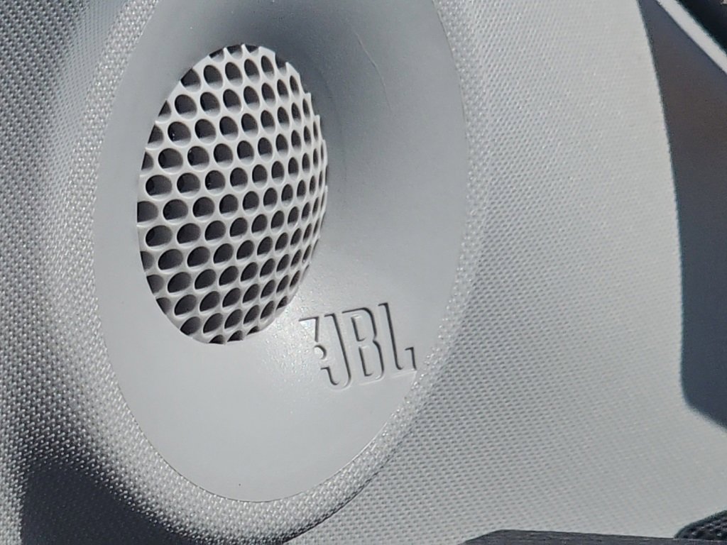 Used 2021 Toyota Sienna Limited image 26