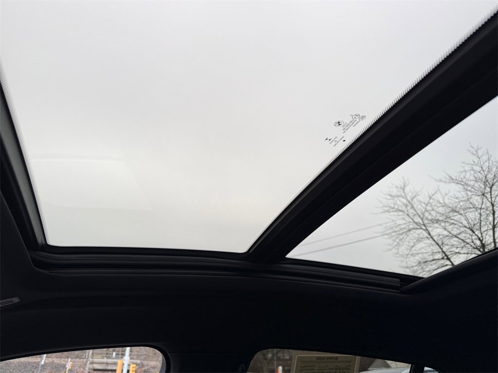 Certified 2023 BMW X6 xDrive40i w/ M Sport Package image 33