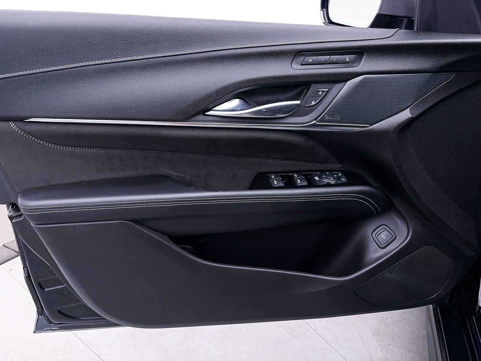 Used 2023 Cadillac CT4 V Blackwing w/ Driver Assist Package RWD image 21