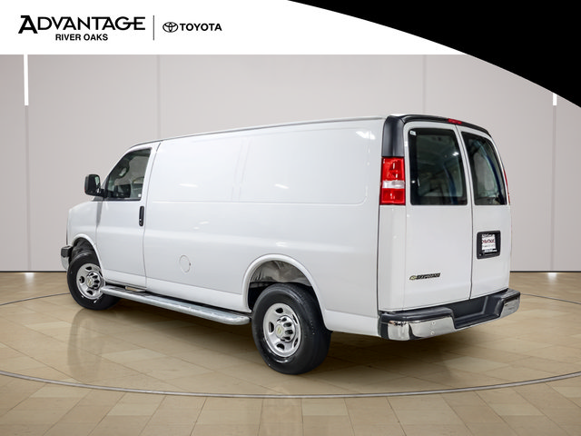 Used 2025 Chevrolet Express 2500 w/ Driver Convenience Package RWD image 6