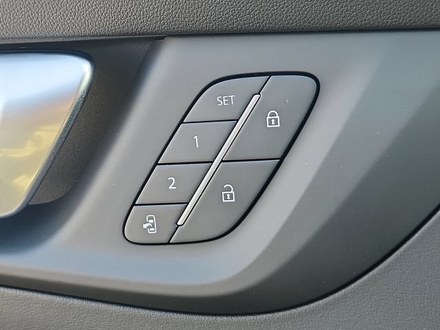 New 2026 Buick Enclave Sport Touring w/ Power Package FWD image 17