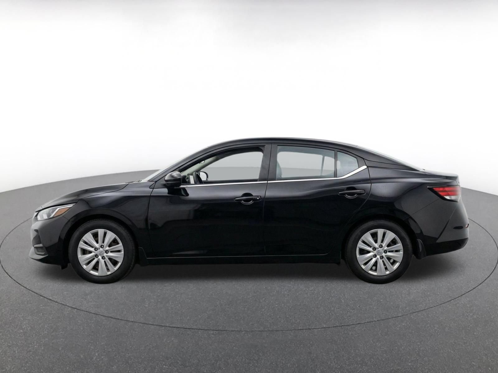 Used 2025 Nissan Sentra S FWD image 4