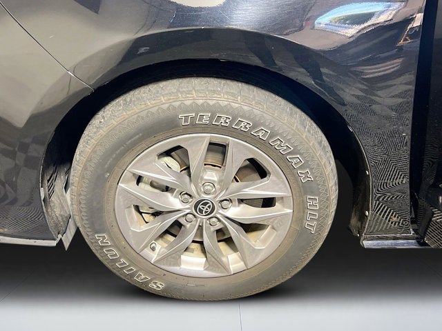 Used 2022 Toyota Sienna LE image 37